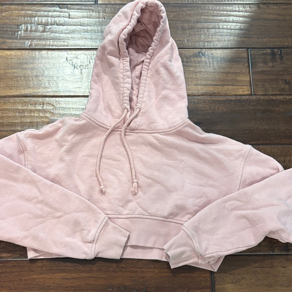 Forever 21 Light Pink Kids' Cropped Hoodie- size small